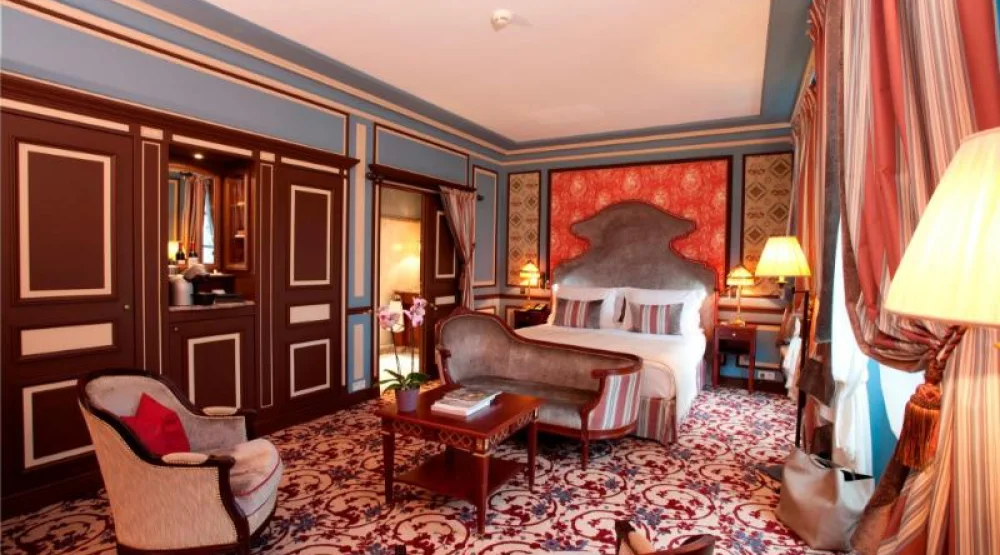 One King Junior Suite at InterContinental Bordeaux, Le Grand