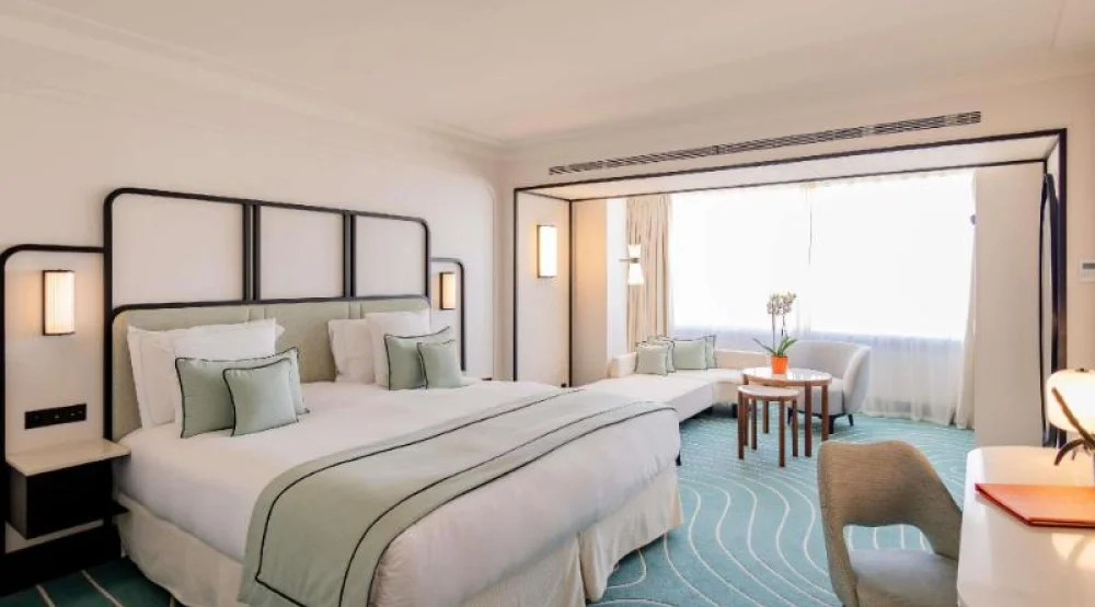 Junior Suite, City View at Mondrian Cannes