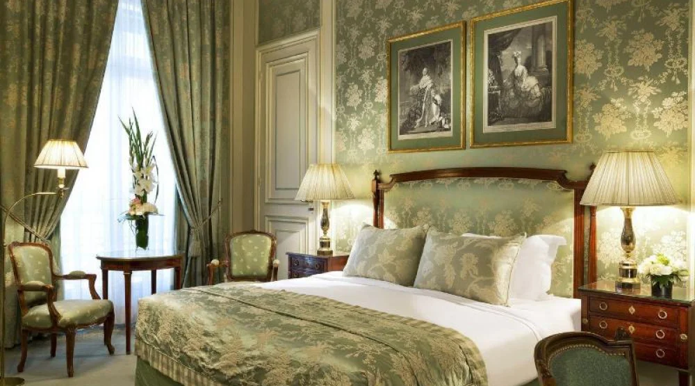 Deluxe Room at Hotel San Regis