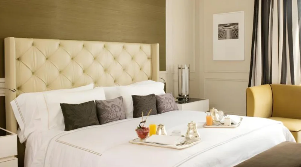 Pavillon Four Star - King Room at Waldorf Astoria Versailles Trianon Palace