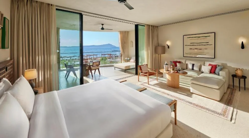 Beach Club Junior Suite King Or Twin at Mandarin Oriental Costa Navarino