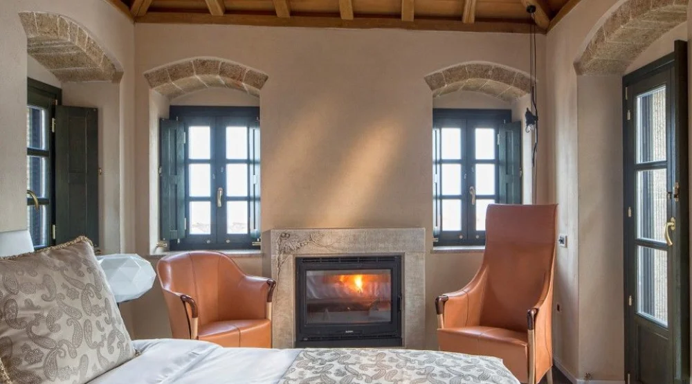 Junior Suite at Moni Emvasis Luxury Suites