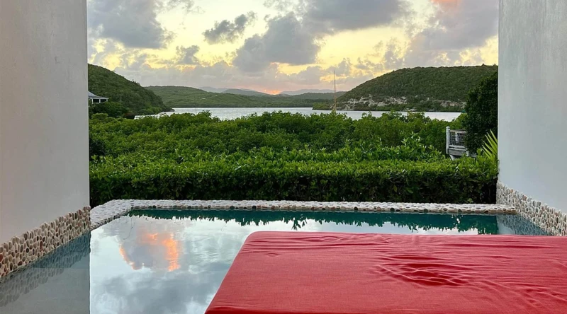 Deluxe Pool Suite at The Escape at Nonsuch Bay