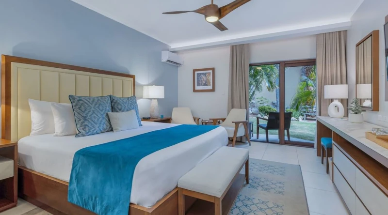 Deluxe Garden View Room at Manchebo Beach Resort