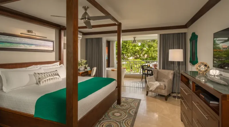 Crystal Lagoon Luxury Honeymoon Room with Balcony Tranquility Soaking Tub at Sandals Barbados