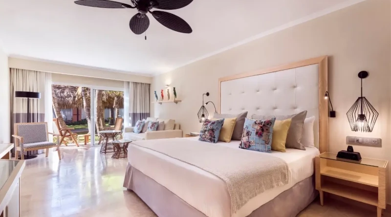 Junior Suite Garden View at Grand Palladium Palace Resort Spa & Casino