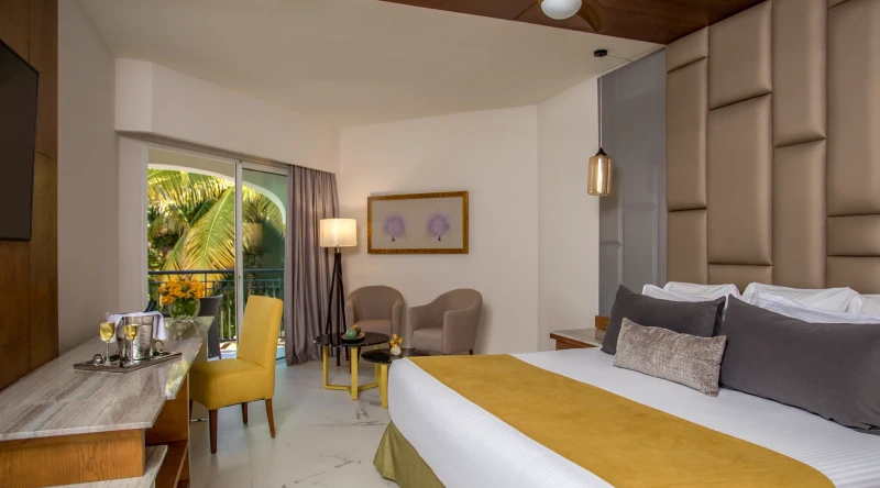 Preferred Club Junior Suite Tropical View at Secrets Royal Beach Punta Cana