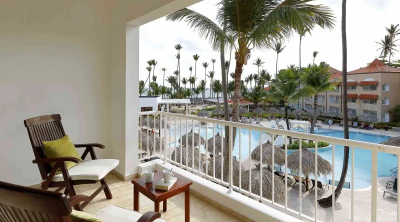 Junior Suite Poolside Ocean View at TRS Turquesa Hotel