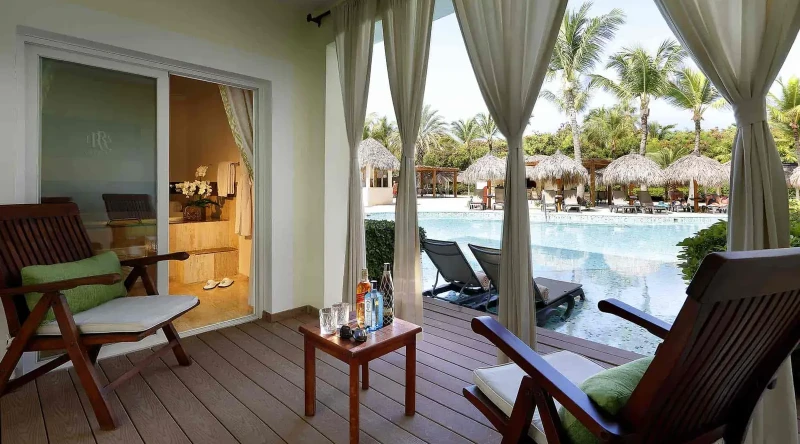 Romance Suite Swim Up at TRS Turquesa Hotel