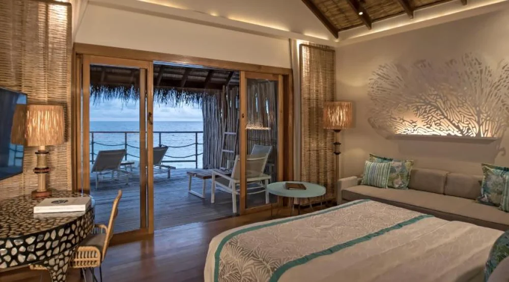 Water Villa All Inclusive at Constance Moofushi