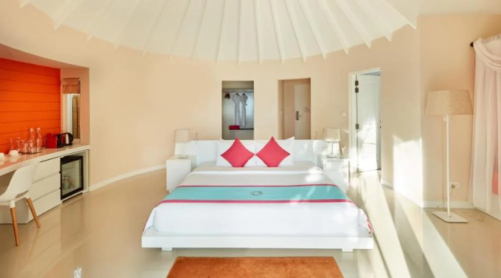 Beach Villa with Pool at Sun Siyam Vilu Reef