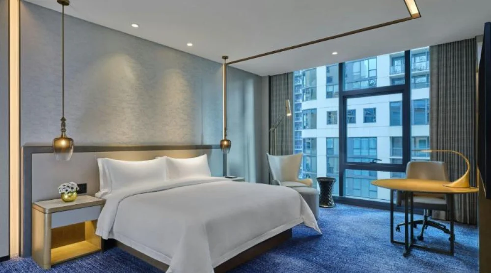 Superior, Guest Room, One King at The St. Regis Chicago