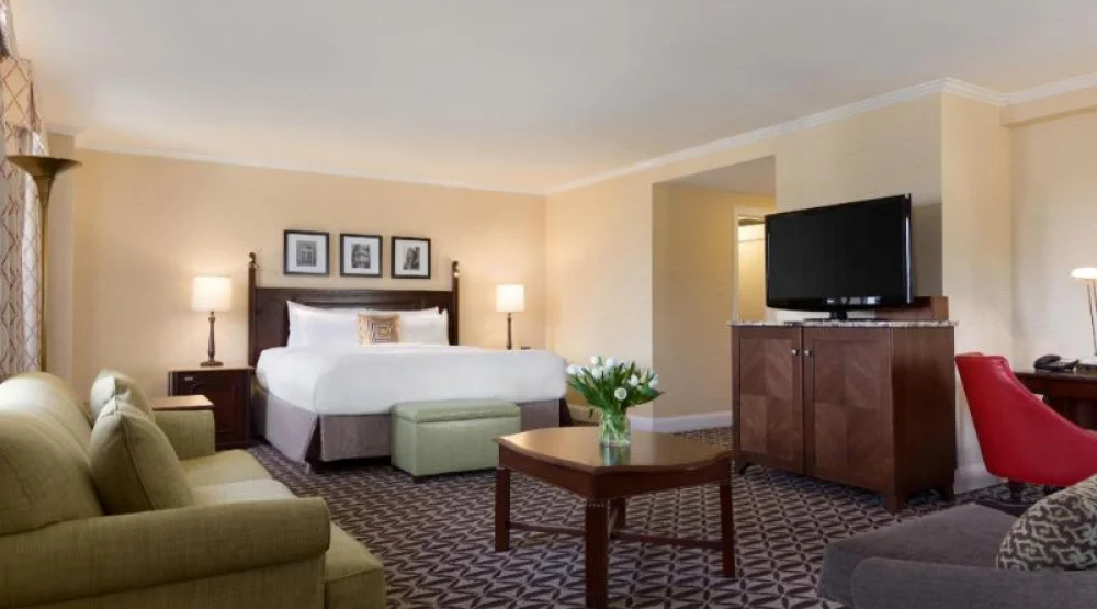 Deluxe King Room with River View at Fairmont Le Manoir Richelieu