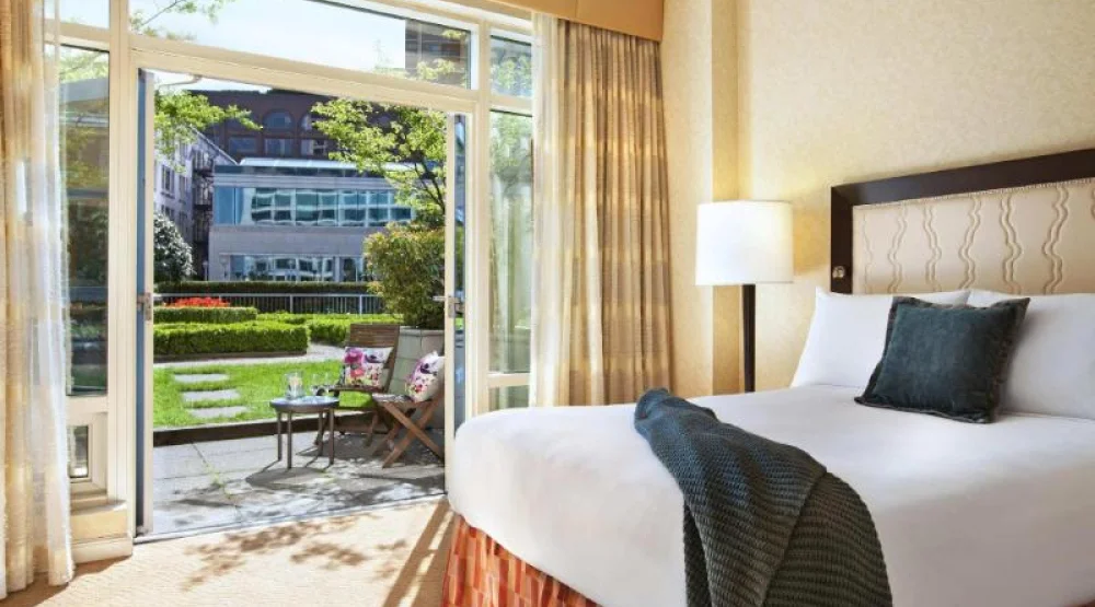 Fairmont Terrace Double Double at Fairmont Waterfront Hotel