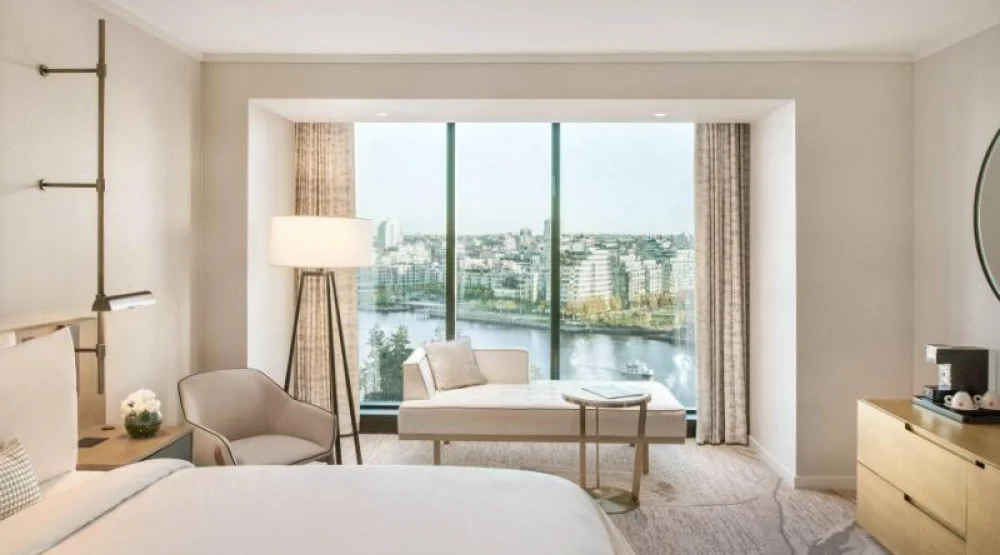 Guest Room, One King, Water View at JW Marriott Parq Vancouver