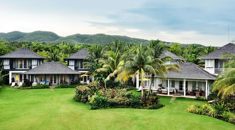 Four Bedroom Estate Ocean Suite at Half Moon