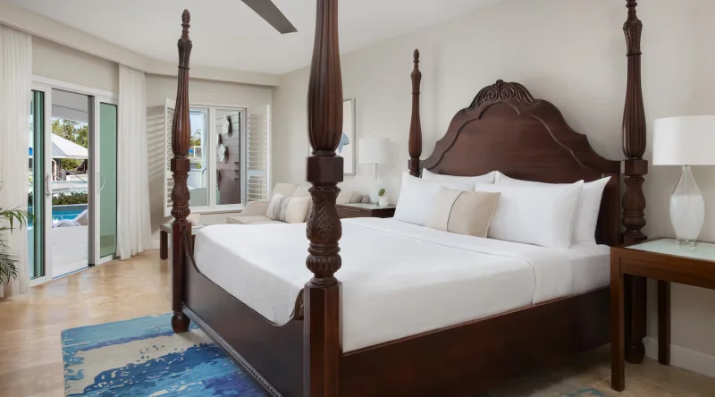 Starlight Beachfront Swim-up Club Level Junior Suite W/ Patio Tranquility Soaking Tub at Sandals South Coast