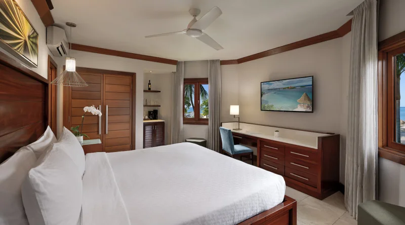 Longshore Oceanview Luxury Room at Sandals Negril