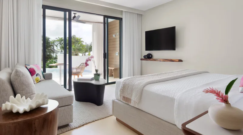 Bamboo Grove Swim-up Club Suite at Sandals Negril