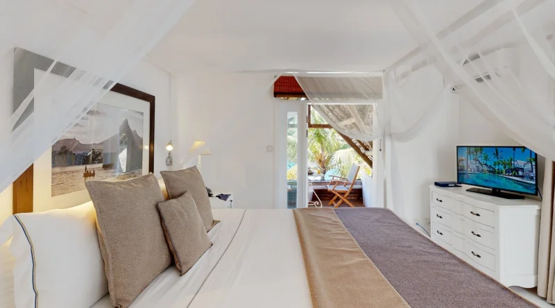 Beachfront Room at La Maison 20 Degres Sud Boutique Hotel