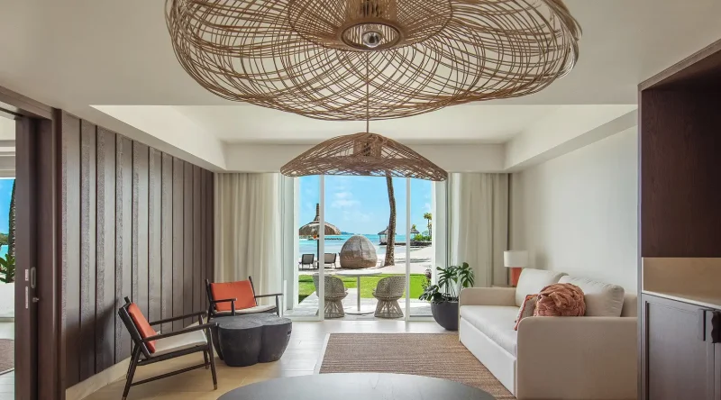 Hibiscus Signature Beachfront Suite at Shangri-La Le Touessrok Resort & Spa