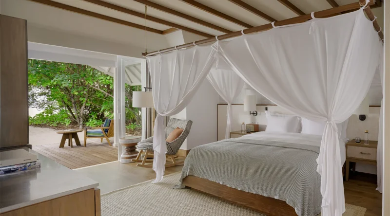 Deluxe Beach Villa Suite with Pool at Six Senses Kanuhura
