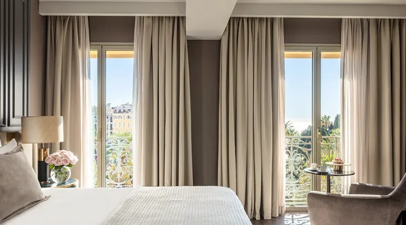 Junior Suite Sea View with Balcony at Anantara Plaza Nice Hotel