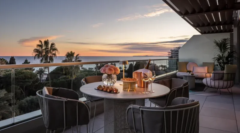 Albert Ist Suite Panoramic Sea View at Anantara Plaza Nice Hotel
